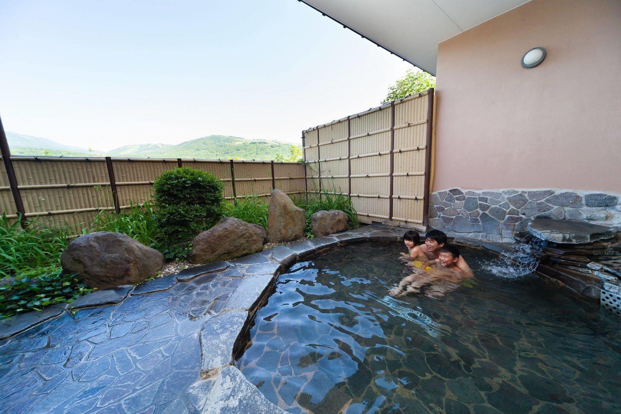 Shirakabako Hotel Paipuno Kemuri 치노시 외부 사진